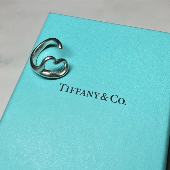 Tiffany & Co Elsa Peretti ‘Open Heart’ Ring. Fits size 4.5-4.75. - Picture 2 of 5